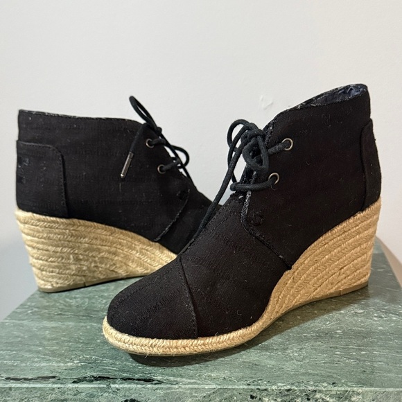 TOMS Canvas Black Wedge Ankle Boots - Picture 5 of 8